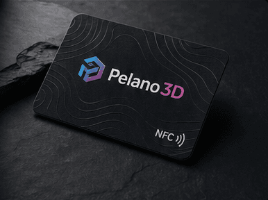 3D-gedruckte Pelano3D NFC-Visitenkarte auf Stein